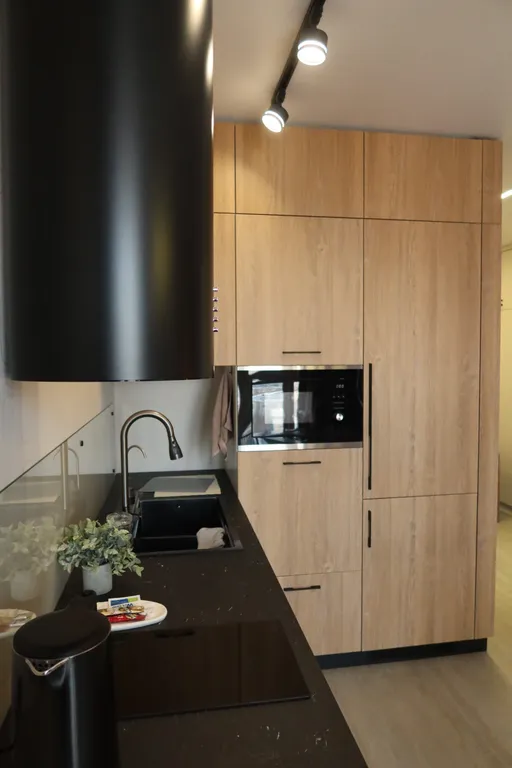 Видовая дизайнерская студия, 24 этаж, самозаселение