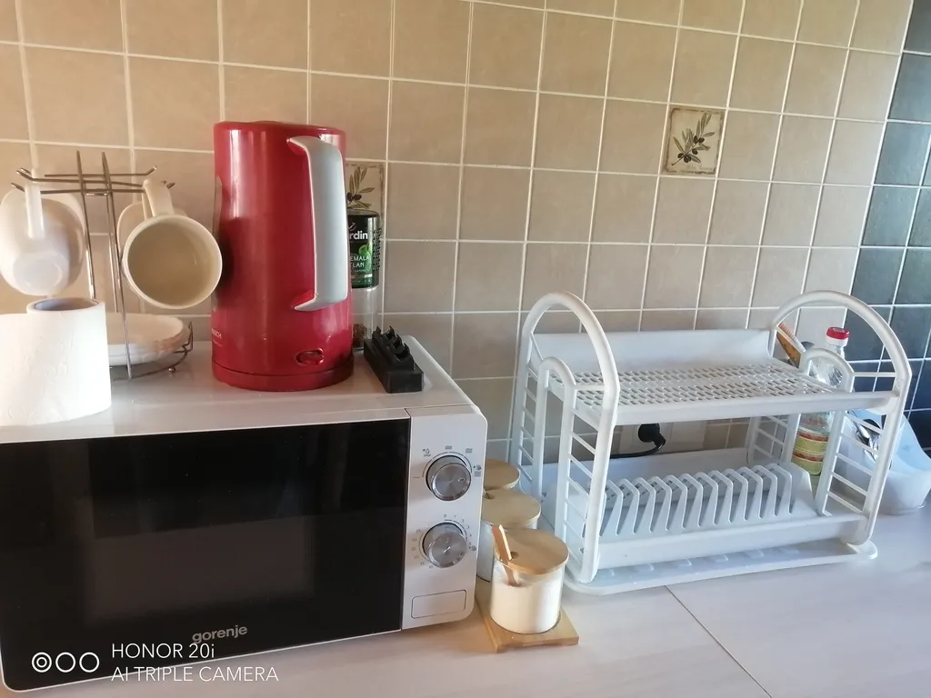 Дом из дерева у моря