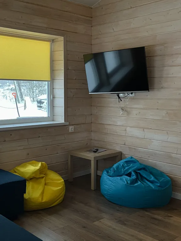 Уютный дом с видом на озеро