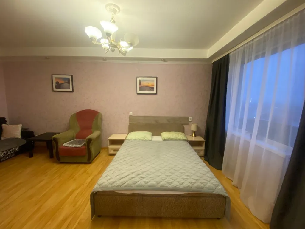 1-комнатная квартира с красивым видом на город и балконом