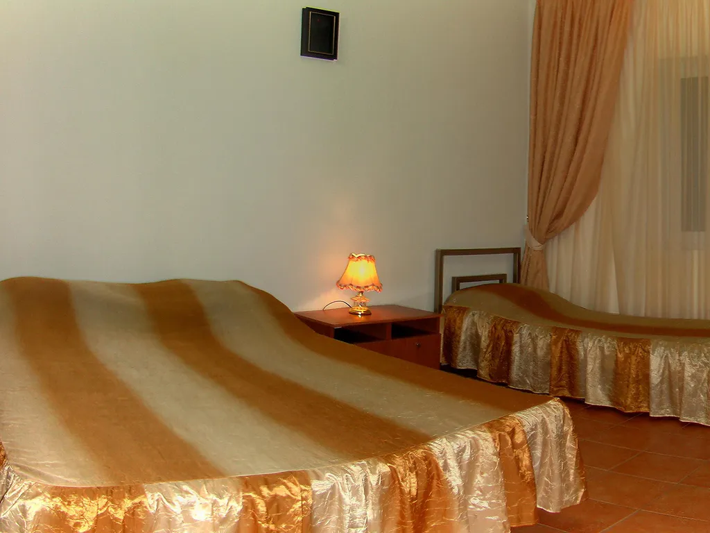 Квартира Семейная комната на Вилле Чайка — аренда посуточно в Рыбачье