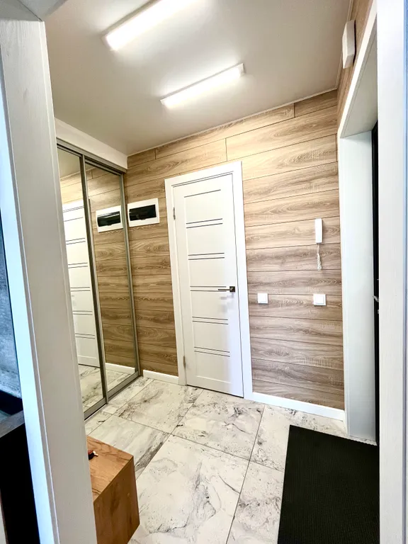 Новая студия на берегу реки