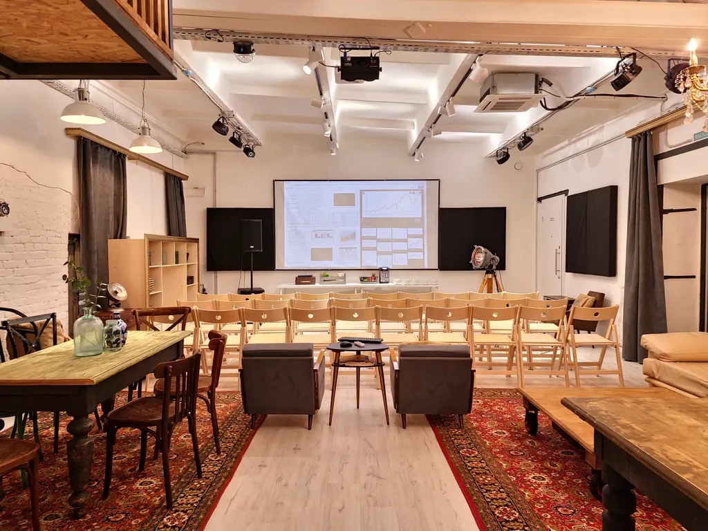 Loft Dvor — дизайнерское пространство для событий и проживания