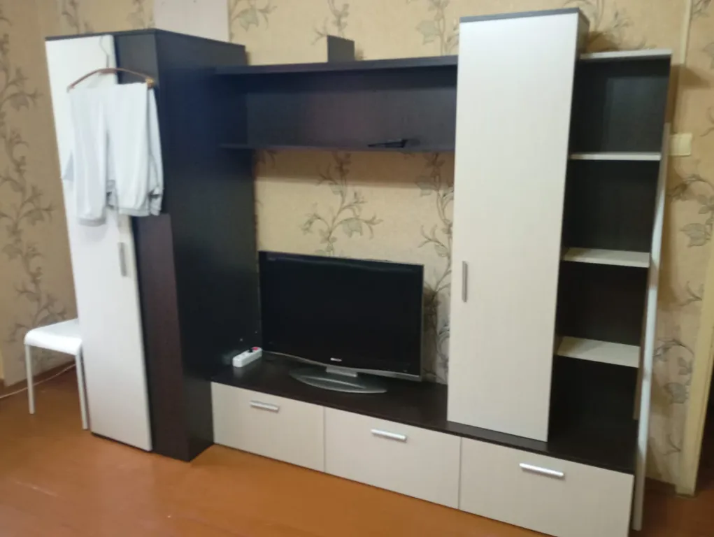 Квартира 3-комнатная Квартира — Колпино