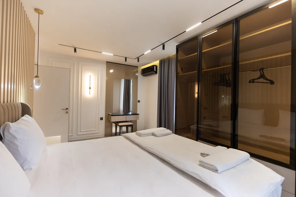 Современная дизайнерская квартира рядом с метро