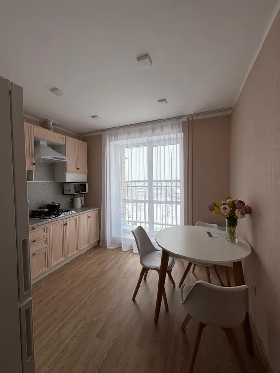 Новая 2-комнатная квартира с лоджией в центре курорта Завидово