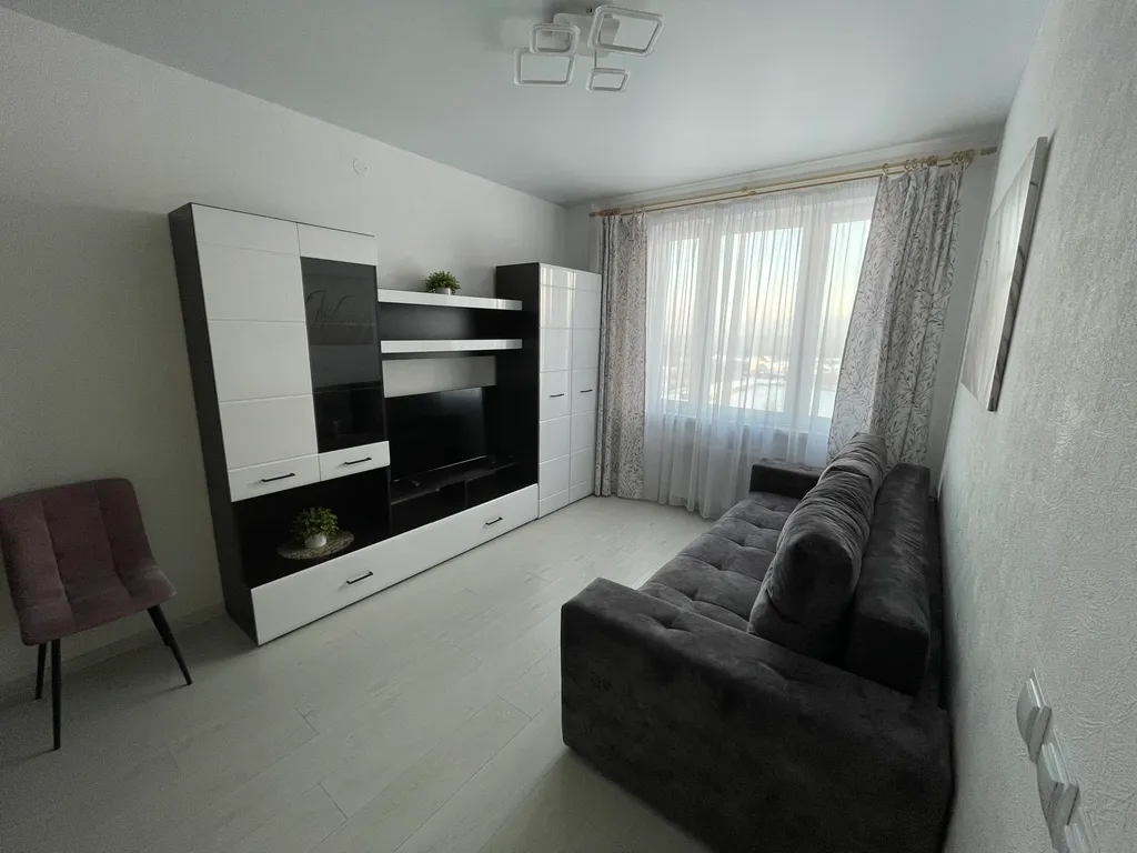 Уютная 2-х комнатная квартира с красивым видом из окна — аренда посуточно в Петрозаводск