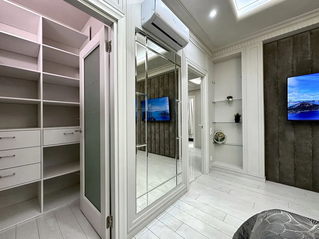 Роскошная 1-комнатная квартира рядом с центром настольного тенниса