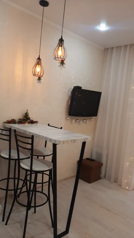 Уютная студия с видом на лес