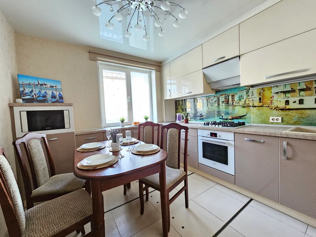 Апартамент у реки