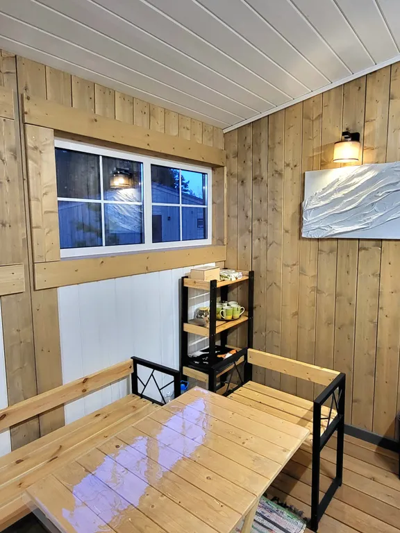 Дом Безмятежный на заливе реки Нерль с видом на лес