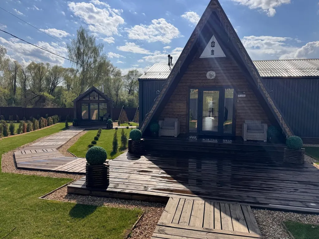 Частный дом с баней на дровах