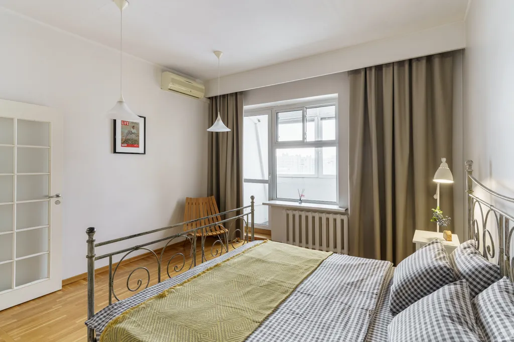 Просторная квартира в центре города с видом на реку