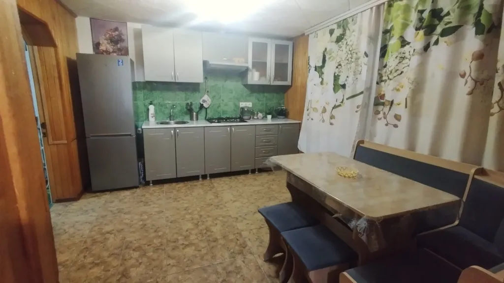 Уютный дом в предгорье Лаго-Наки