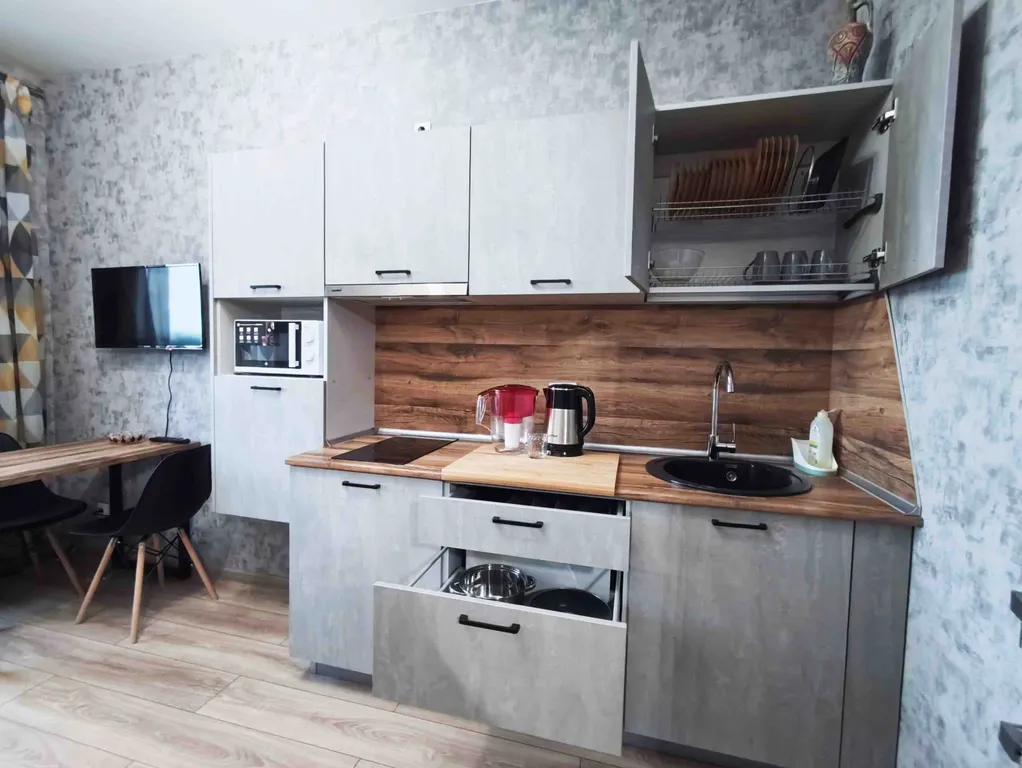 Новая евродвушка с видом на Онежское озеро