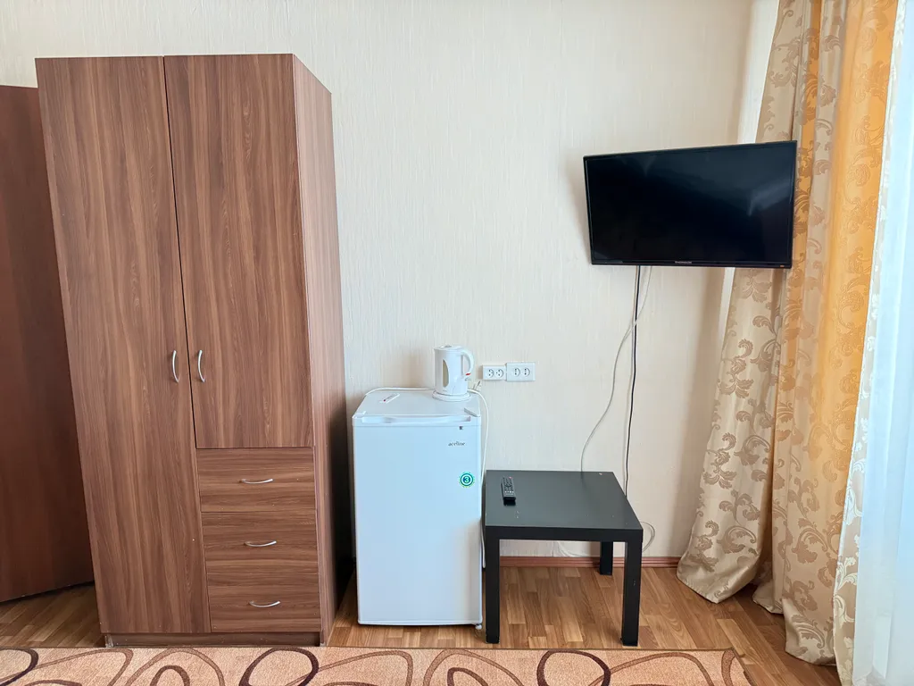 Трёхкомнатная квартира с тремя санузлами и кухней