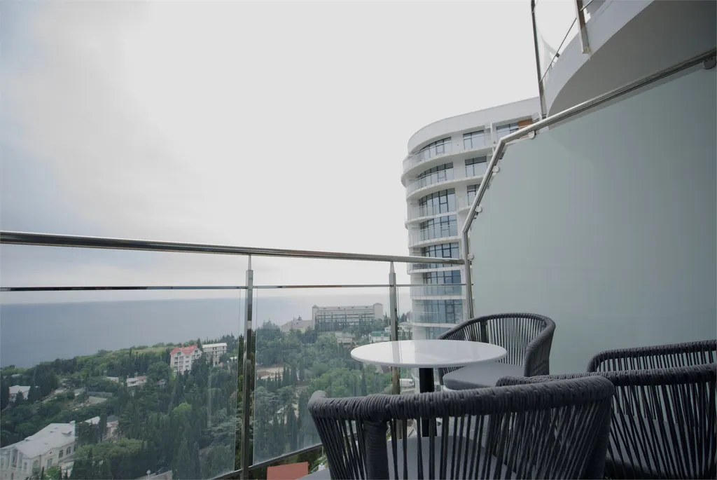 Дизайнерская студия Ls-sweet summer с видом на море с 12 этажа