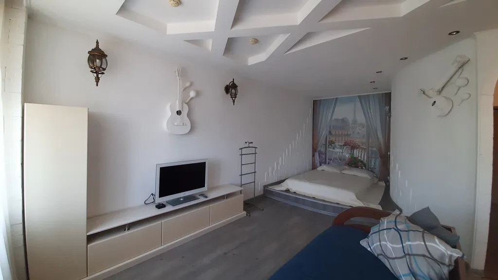 Оригинальная студия