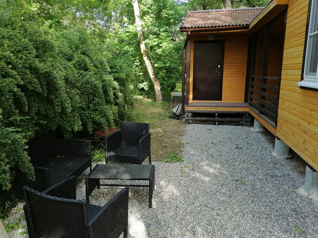 Дом на берегу озера