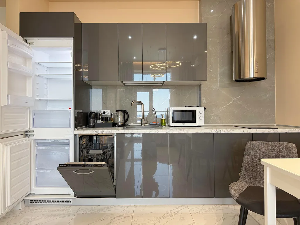 Апартаменты Двухкомнатные Акваделюкс с бассейном и видом на море