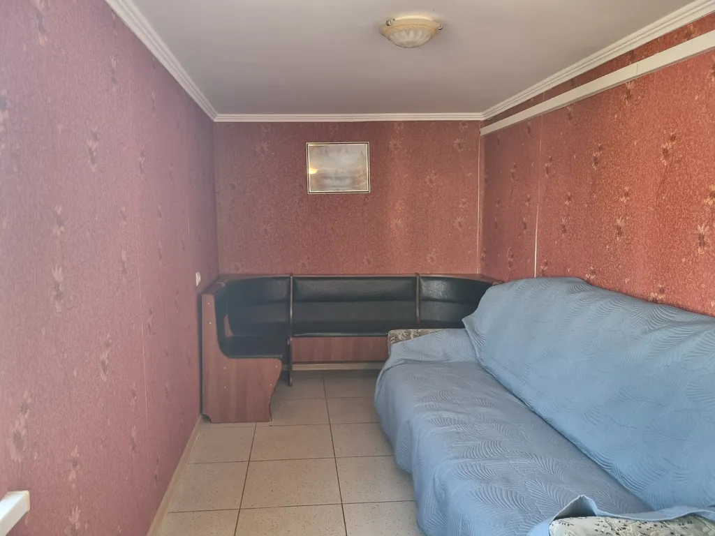 Пpocтоpнaя и уютная квартиpа в центре города