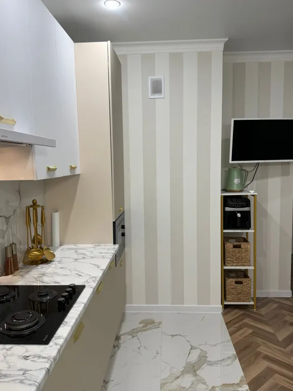 Уютная квартира с видом на город и горы