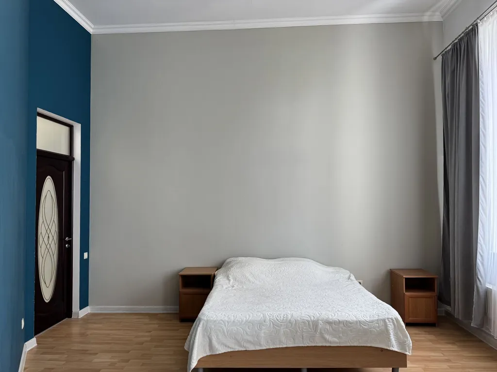 1-й этаж под ключ в центре - 15 мин до центрального пляжа