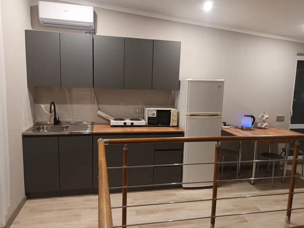 Дом с бассейном