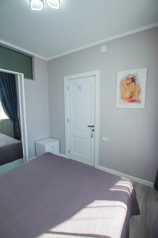 Светлая и уютная квартира с 3 комнатами, 7 минут от моря