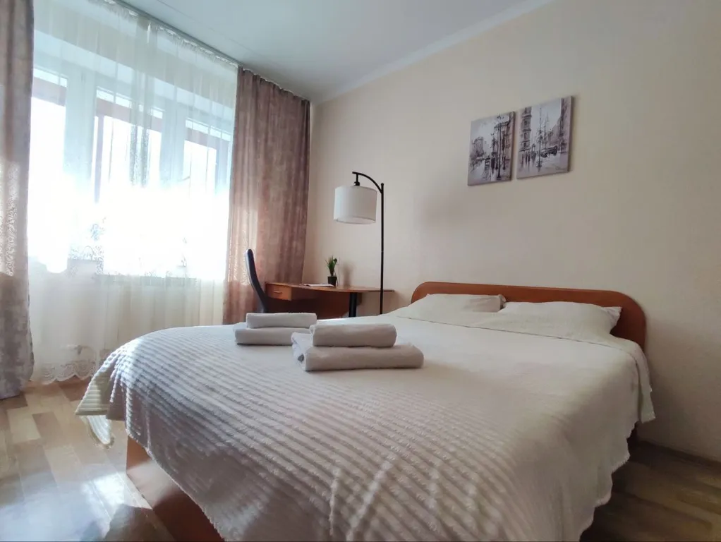 Уютнaя cветлaя квартира в центре рядом с парком Победы — аренда посуточно в Набережные Челны