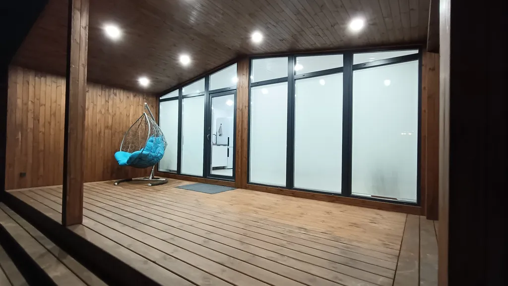 Уютный новый дом в стиле барнхаус