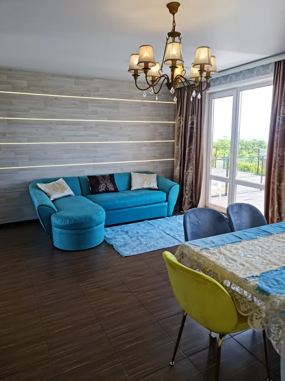 Дом Бархатная 2