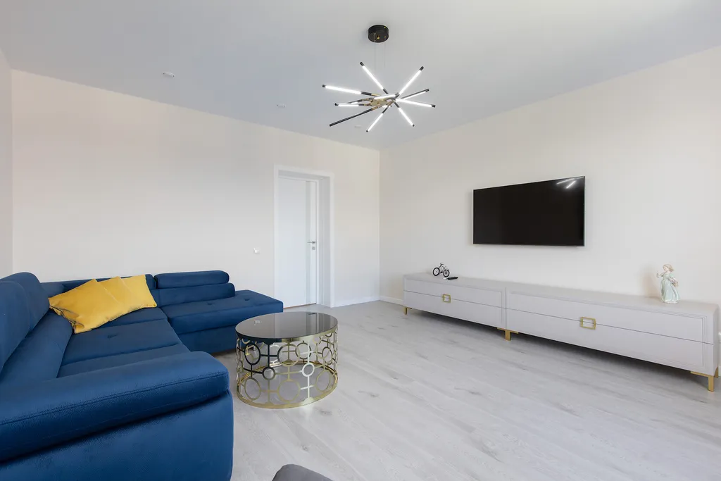 Двухкомнатная квартира у моря в центре Зеленоградска (до пляжа 300 м)