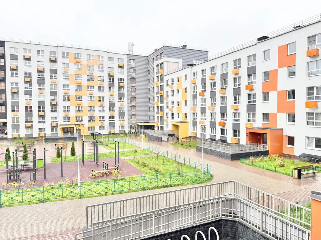 Светлая квартира с балконом