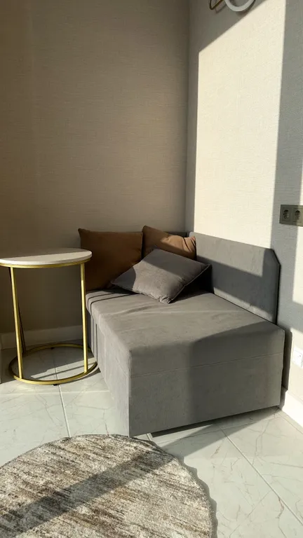 Шикарная, светлая, чистая студия в центре города с видом на Амур