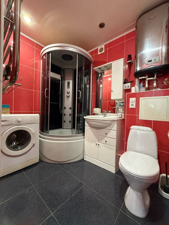 4-комнатная Квартира