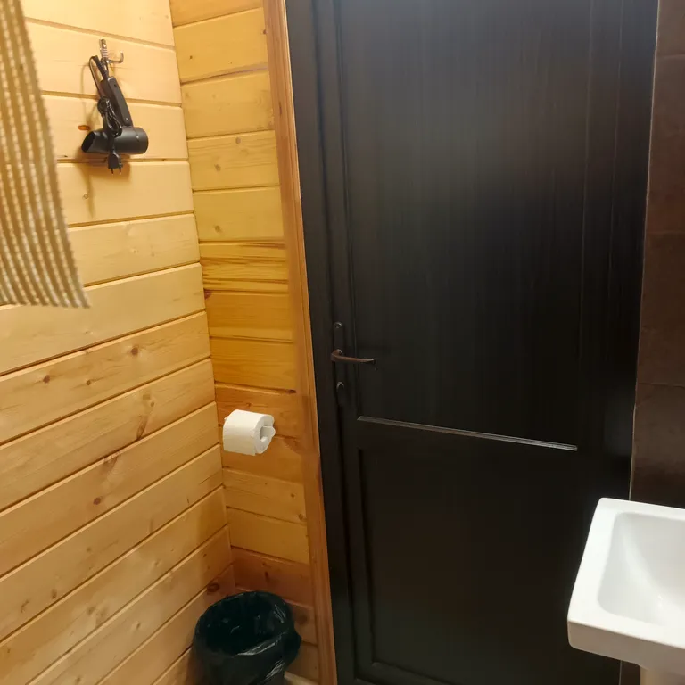 Трехместный домик