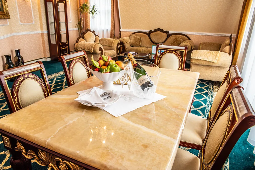 Представительский люкс с видом на море и балконом