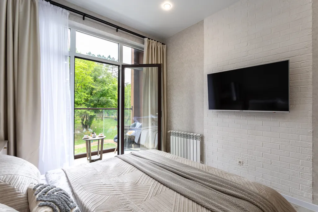 Студия с балконом и видом на лесопарк