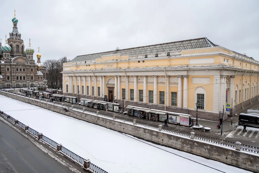 Квартира Квартира Просторная, видовая студия в самом центре с шикарным видом — Санкт-Петербург