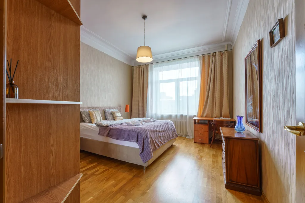 Квартира 4-комнатная квартира с видом на набережную — Москва