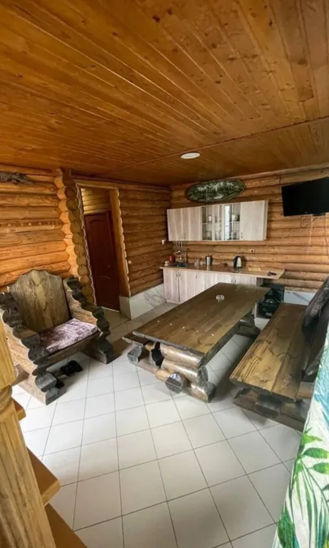 Дом с баней и бассейном