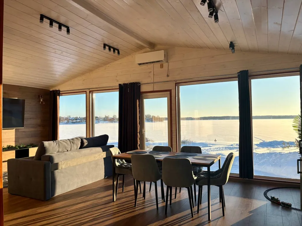 Коттедж Коттедж с видом на озеро Волго — Ланино