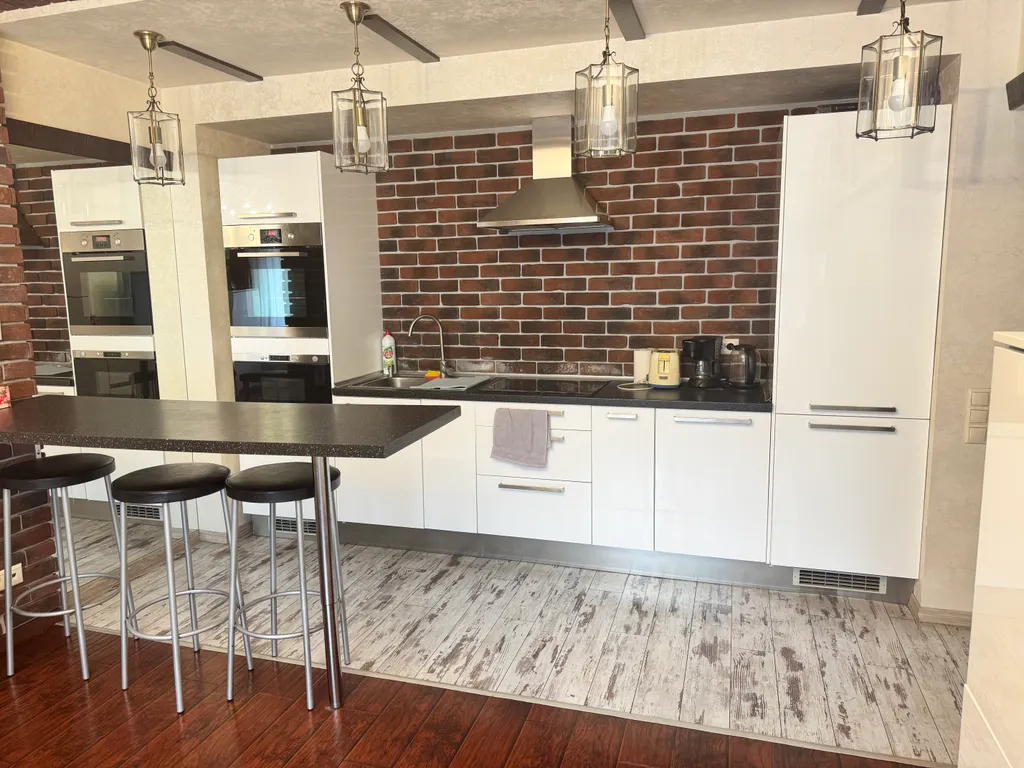 Квартира 3-х комнатная с джакузи, курить запрещено