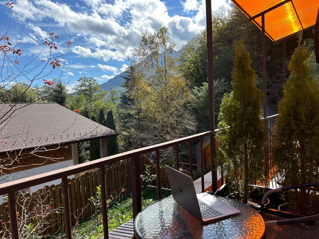 Квартира Уютный апартамент с панорамным видом на горы — аренда посуточно в Красная Поляна