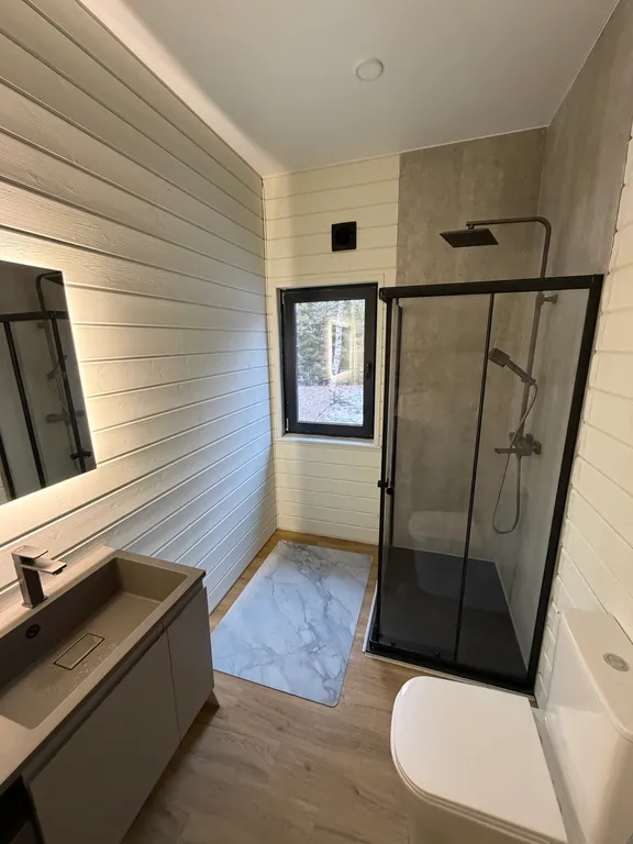 Коттедж Уютный дом в окружении леса — Лебяжье