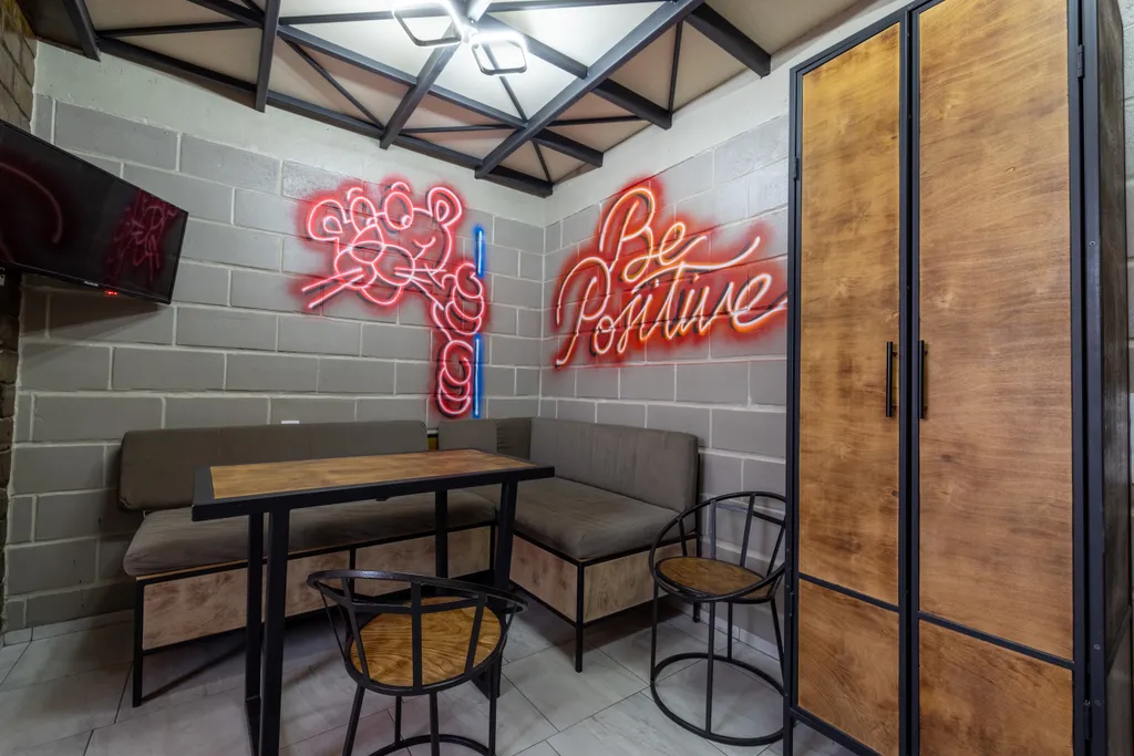 Двуxуpовнeвая cтудия с сауной Bе роsitivе