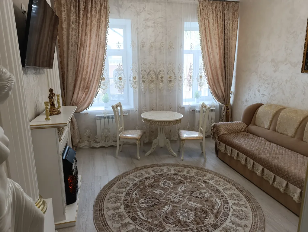 Квартира в дворцовом стиле