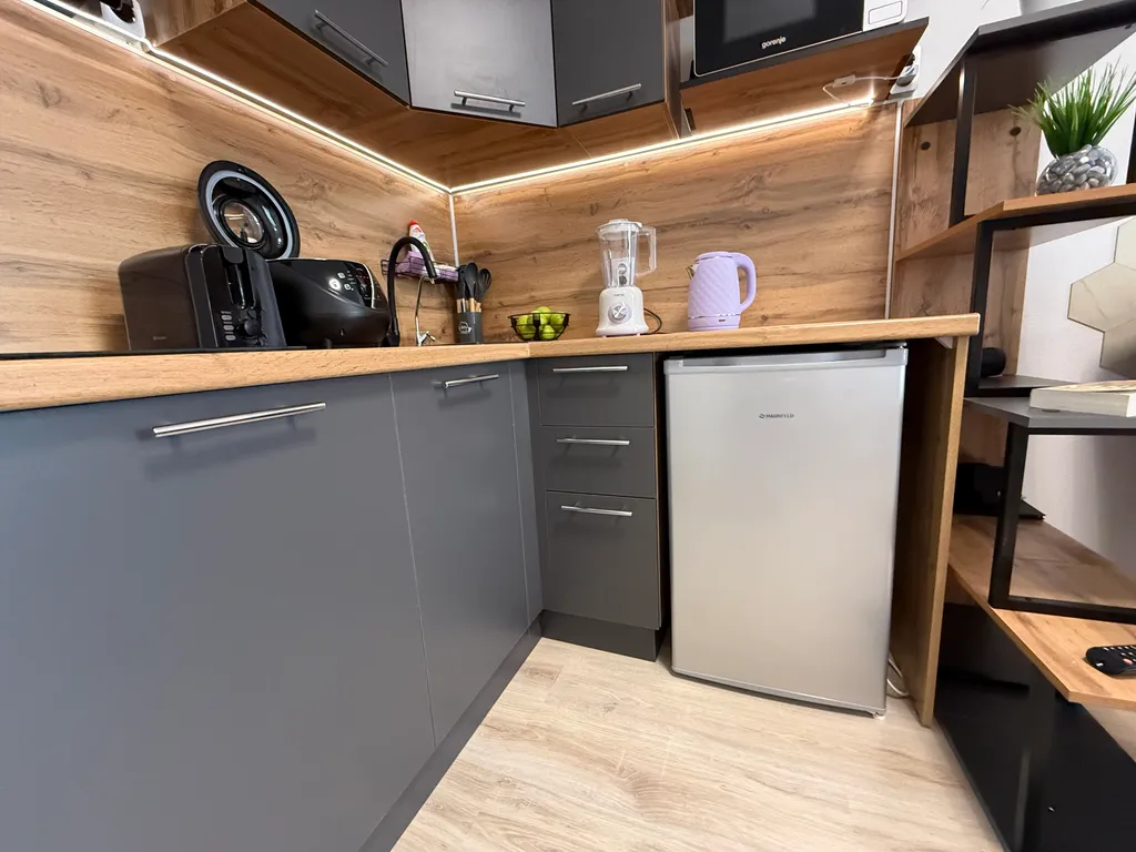 Дизайнерская студия «Лавандовая Гармония» с бассейном и террасой