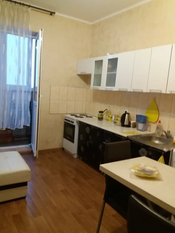 Уютная  и комфортная комната в центре города с жилой лоджией